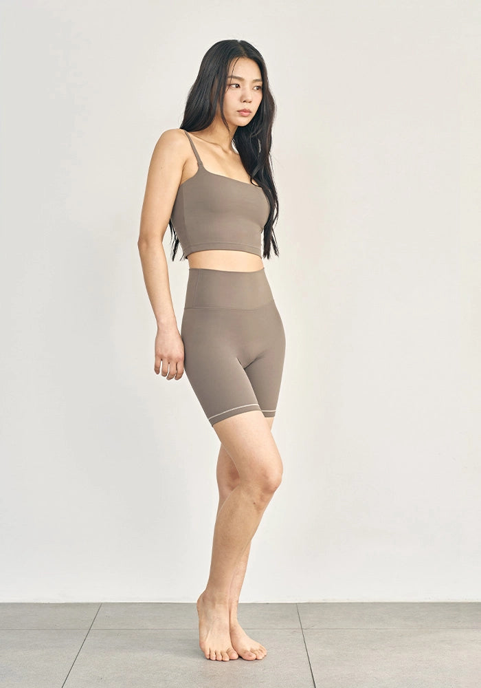 ADEVA エアーデックス バイカーショーツ (Hazelnut Brown)