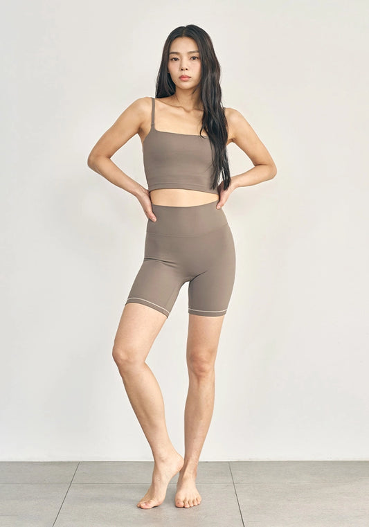 ADEVA エアーデックス バイカーショーツ (Hazelnut Brown)