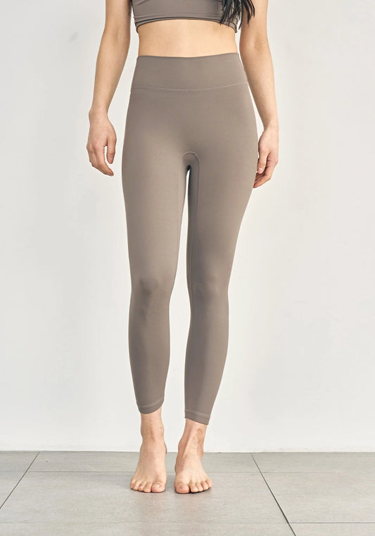 ADEVA エアーデックス レギンス (Hazelnut Brown)