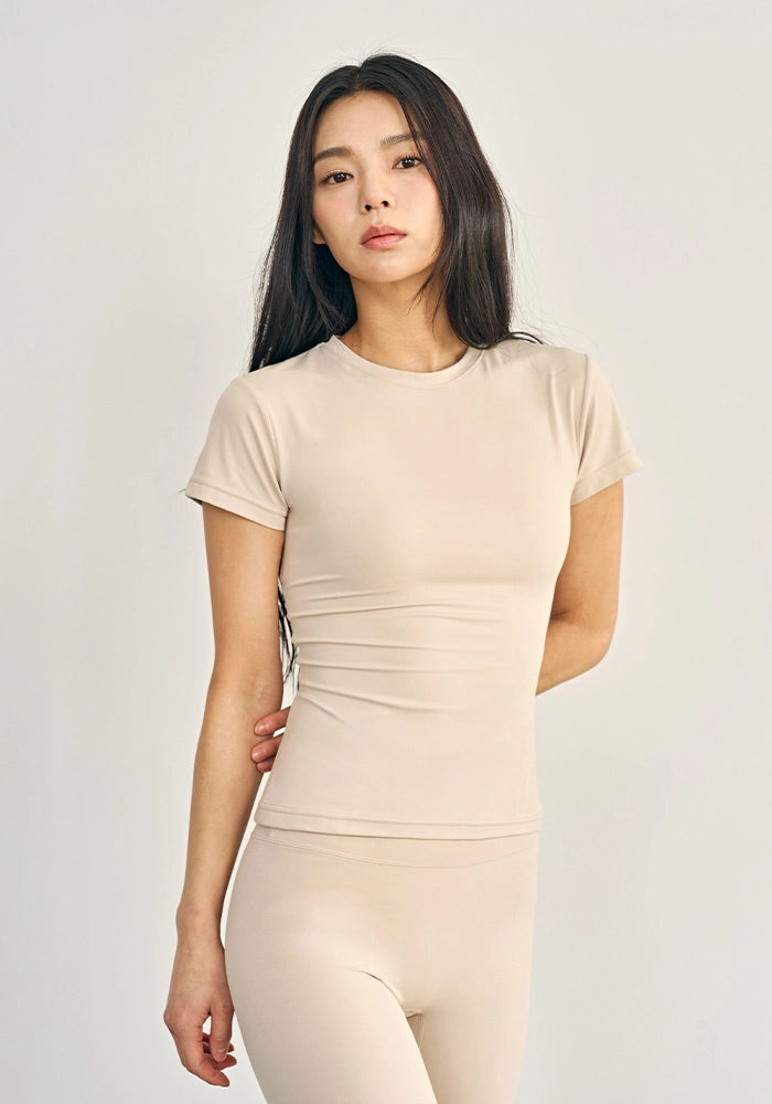 ADEVA オールデイ ショートスリーブ (Almond Cream)